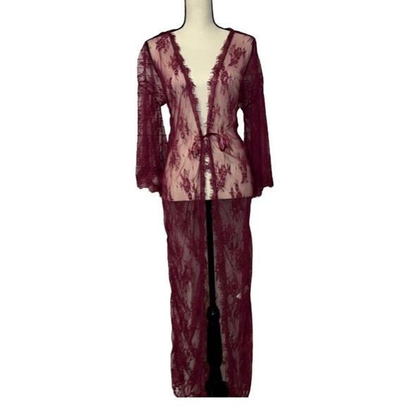 Ashley Stewart Sexy Lace Robe and Thong Set - Picture 1 of 13